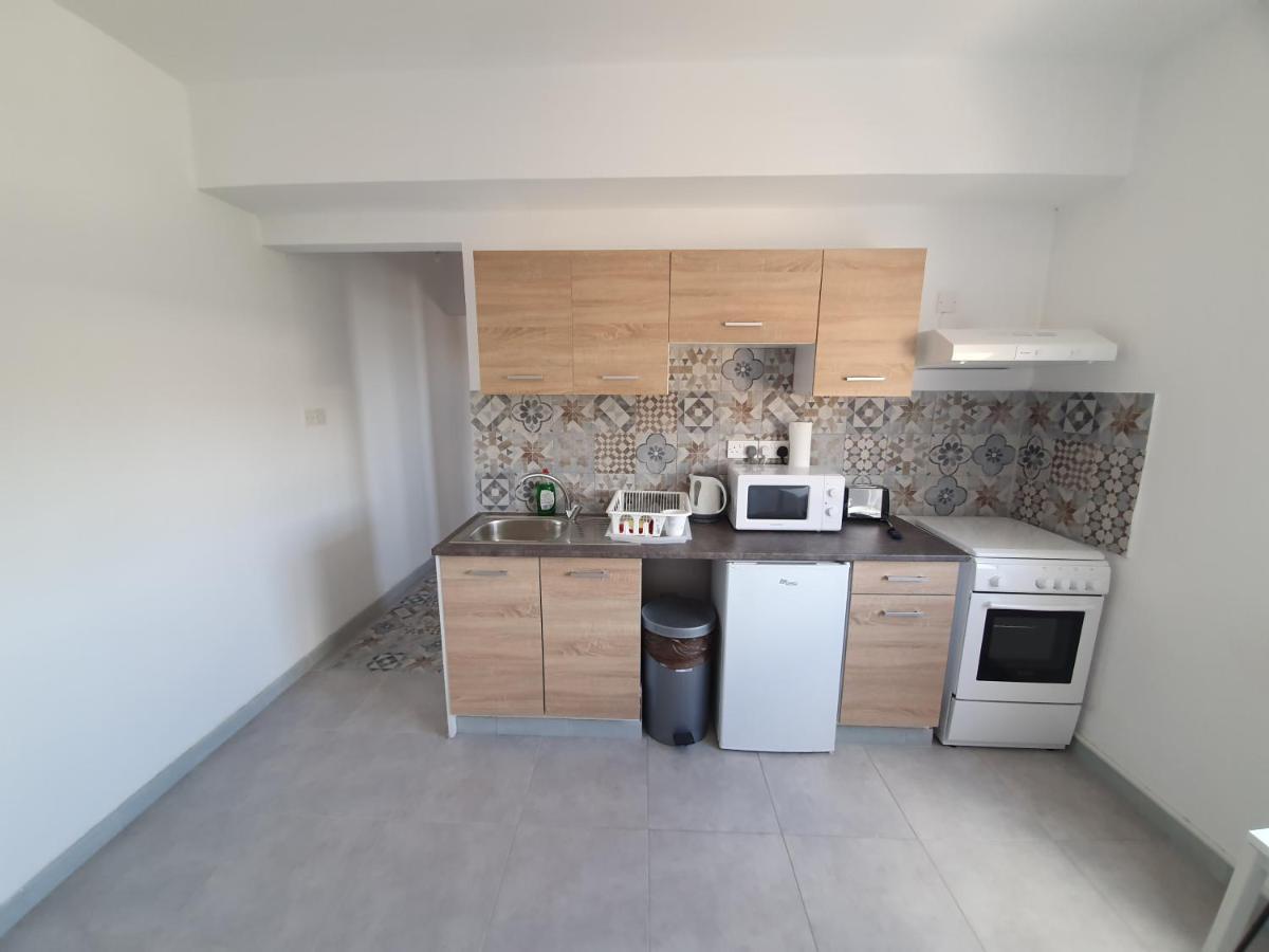 Valentinos Apartments Paphos Kültér fotó