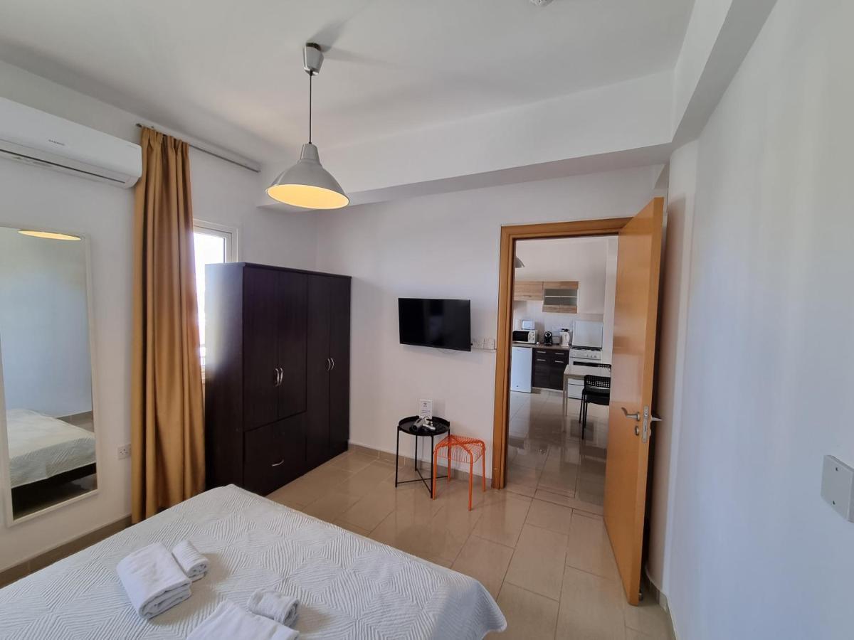 Valentinos Apartments Paphos Kültér fotó