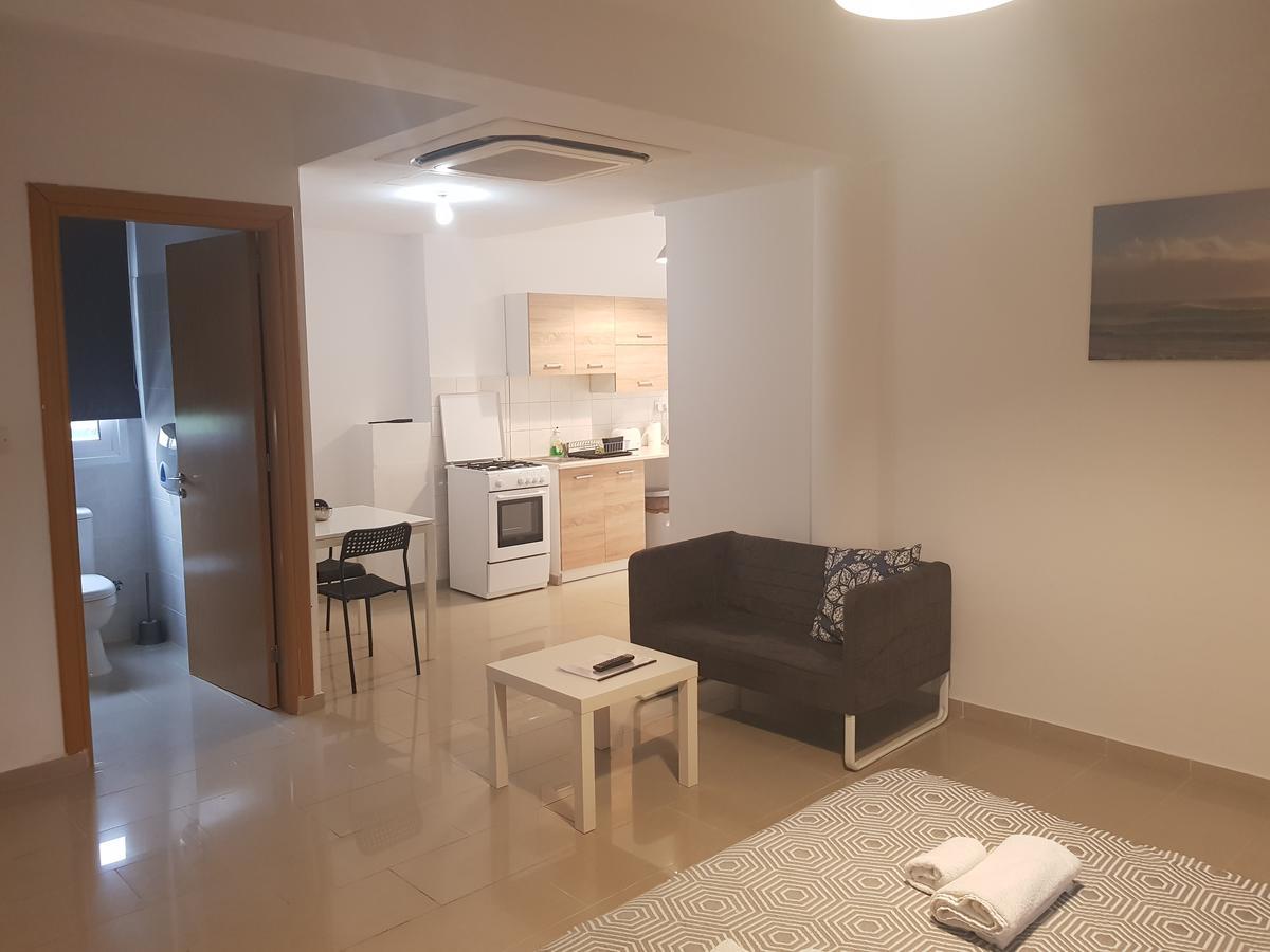 Valentinos Apartments Paphos Kültér fotó